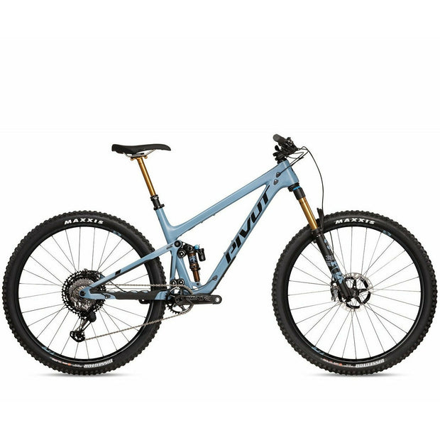 2022 Pivot Trail 429 Team XTR Enduro 29, pacific blue, full view.