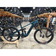 2026 Santa Cruz Bullit 4 CC MX X0 AXS RSV, Medium Blem Bike - w/ Kiox 400C Display, Drive Side Full View