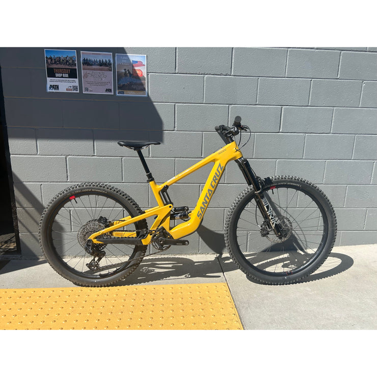 2025 Santa Cruz Heckler SL CC MX X0 AXS RSV Medium, Demo Bike, Full View Drive Side