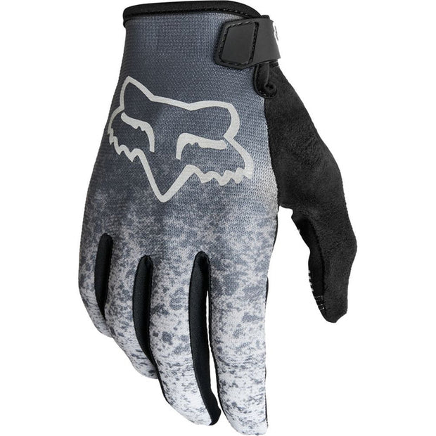 Fox Ranger Glove, lunar light grey, finger view.