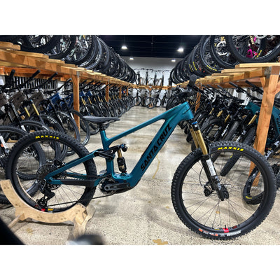 2026 Santa Cruz Bullit 4 CC MX X0 AXS RSV, Large Blem Bike - w/ Kiox 400C Display, Drive Side Full View