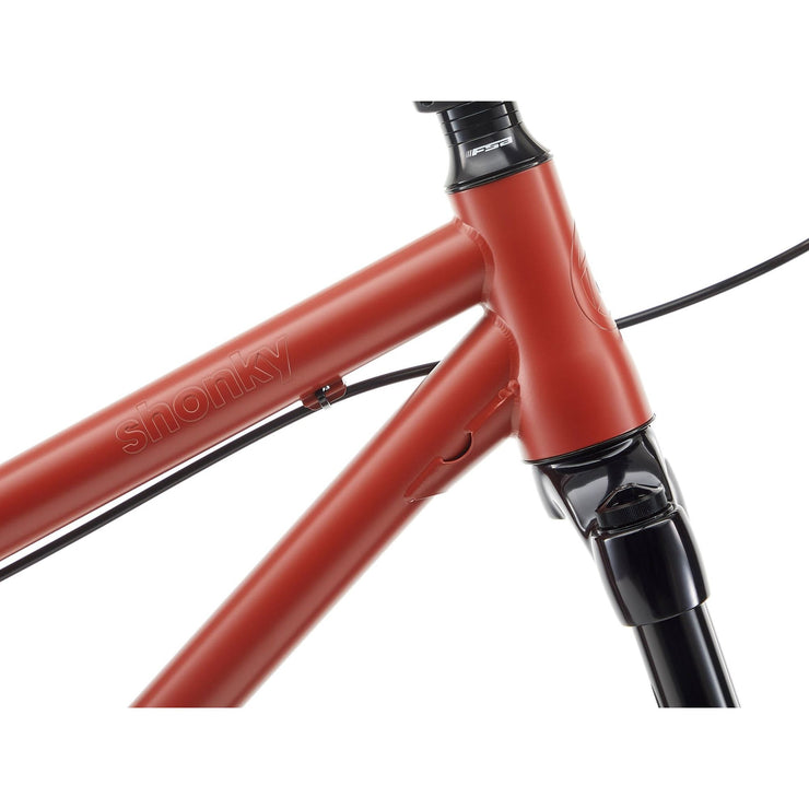 Kona 36e Shonky, Red, model logo view.
