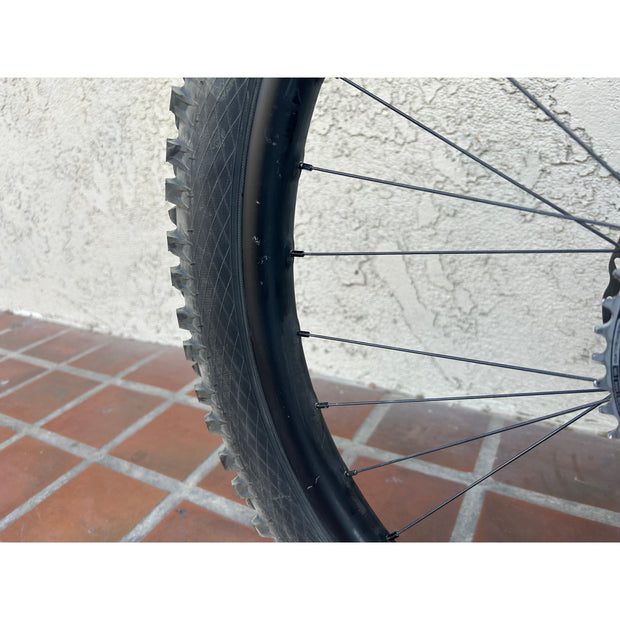 2025 Santa Cruz Vala 1 CC MX  X0 AXS RSV, Medium Demo Bike, Drive Side Rear Wheel Scratches