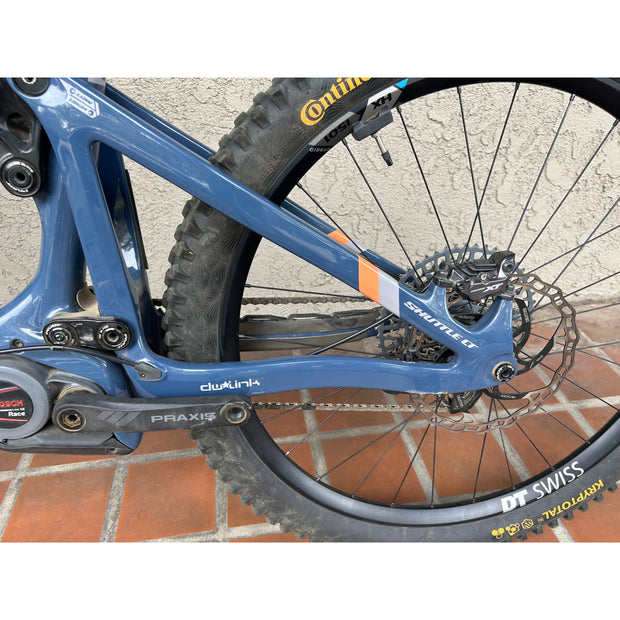 Pivot Shuttle LT Pro X0 Eagle w/ Mixed Alloy Wheels, Large Demo Bike, Non Drive Side Rear
