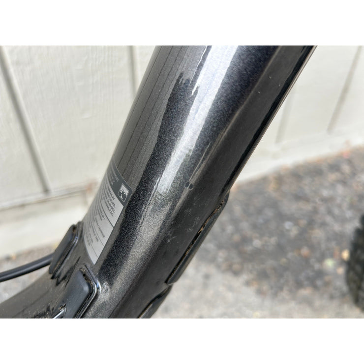Giant Trance X 29 2 - DEMO, Downtube Paint Chip Drive Side
