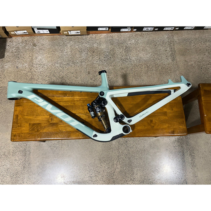 Pivot Trailcat LT Frame , Non Drive Side View