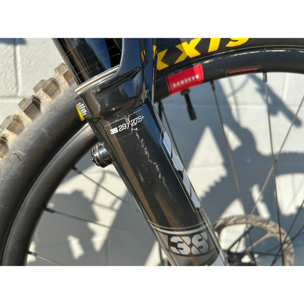 Santa Cruz Bullit 4 C MX GX AXS, Large Demo Bike, Drive Side Fork Blems