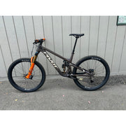 2024 Pivot Firebird Brunch Ride (w/ Fox Live Valve) — Alloy Wheels, Non-Drive Side View