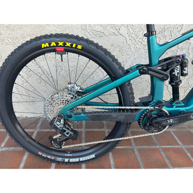 Santa Cruz Bullit 4 C MX 26 MD GX AXS, Medium Demo Bike, Drive Side Rear View