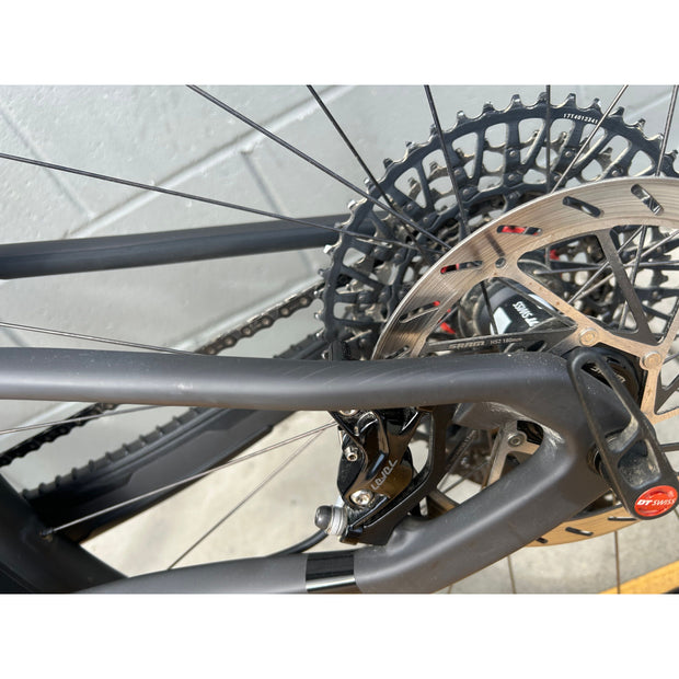 2025 Santa Cruz Blur CC X0 AXS TR RSV, Demo Bike, Non Drive Side Seat Stay Blems