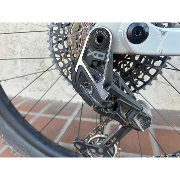 2025 Santa Cruz Vala 1 CC MX  X0 AXS RSV, Medium Demo Bike, Derailleur Scratches (1)