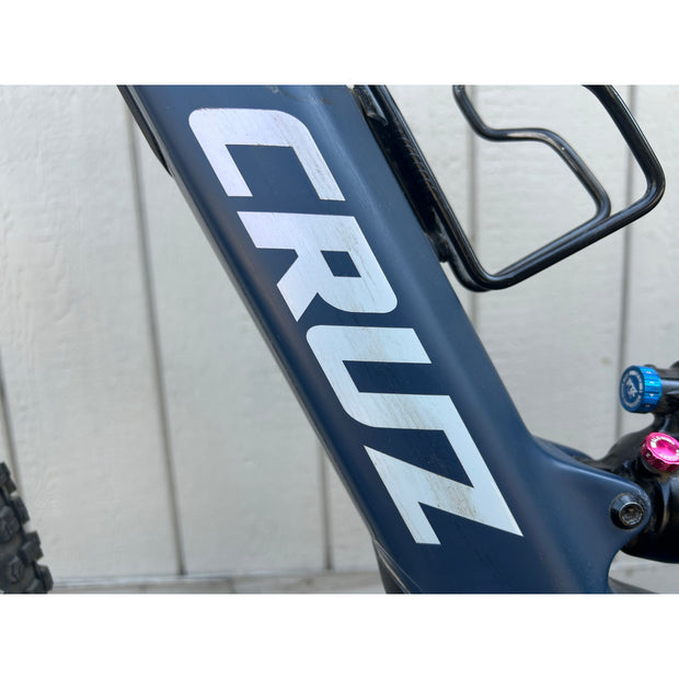 2025 Santa Cruz Heckler SL MX CC X0 AXS RSV, Demo, Non Drive Side Down Tube Blemishes (1)