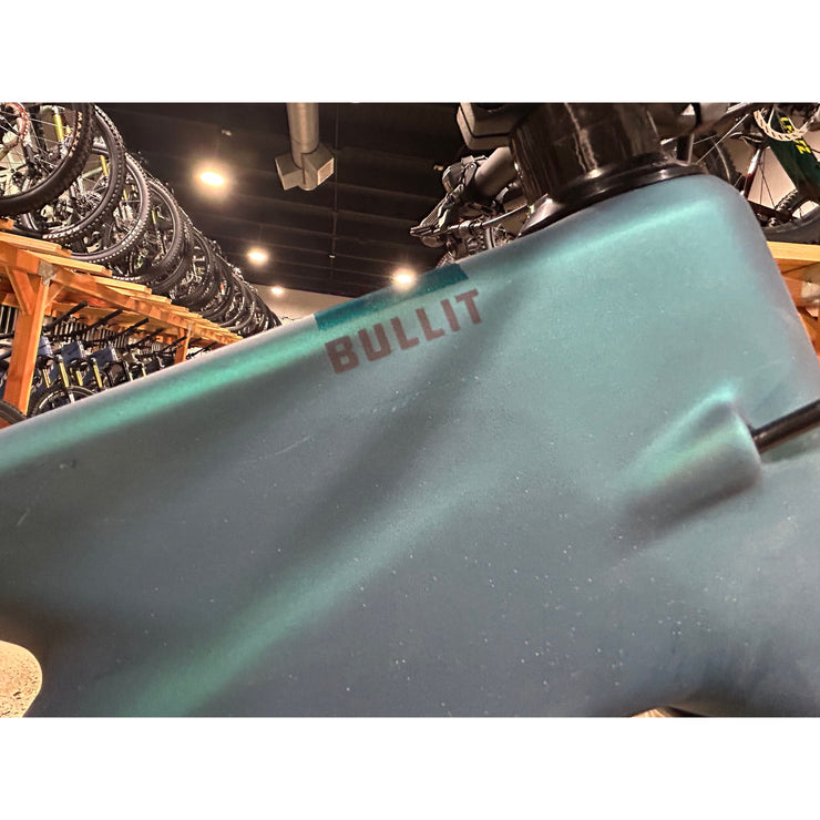 2026 Santa Cruz Bullit 4 CC MX X0 AXS RSV, Medium Blem Bike - w/ Kiox 400C Display, Drive Side Toptube Blem (1)