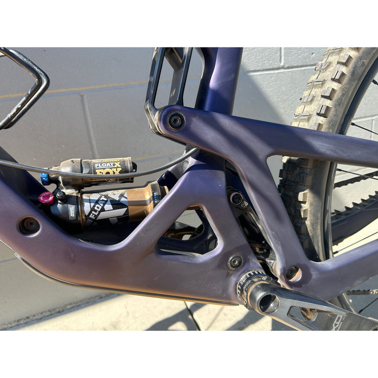 2025 Santa Cruz Hightower 4 CC 29 X0 AXS, Demo Bike, Non Drive Side Linkage View