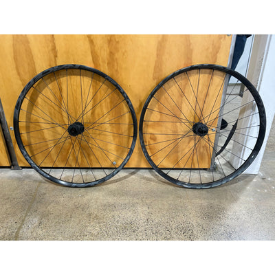 RaceFace ARC30 29" Wheelset w/ DT Swiss Ratchet LN 370 Hubs, Take Off, Full View