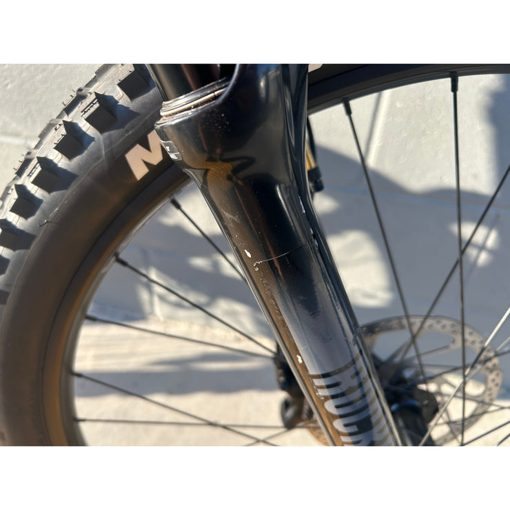 Kona Remote 160, Return, Drive Side Fork Blemishes