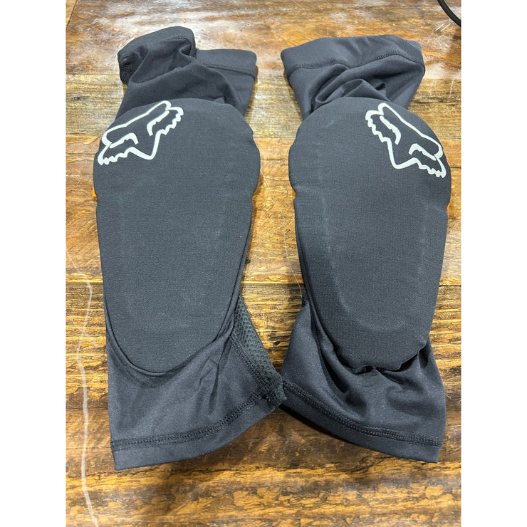 Fox Enduro Elbow Pad, Full View