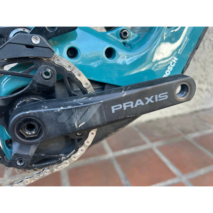Pivot Shuttle LT Pro X0 Eagle w/ Mixed Alloy Wheels, Medium Demo Bike, Drive Side Crank Blemishes