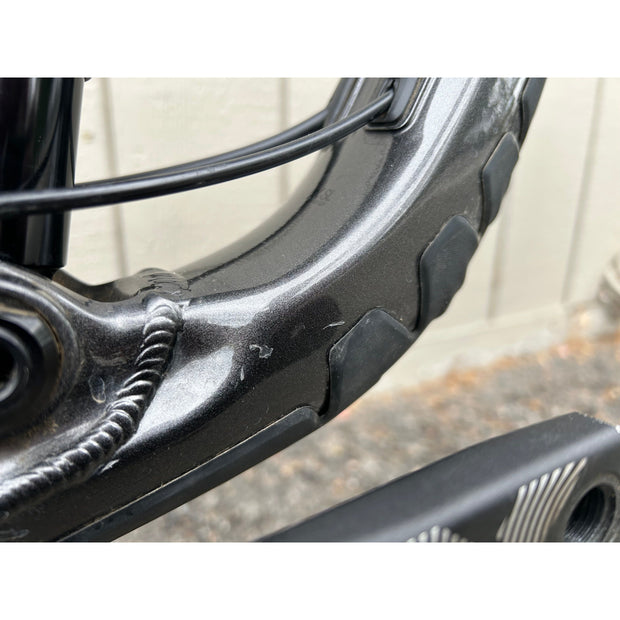 Giant Trance X 29 2 - DEMO, Bottom of Down Tube Paint Chips Drive Side