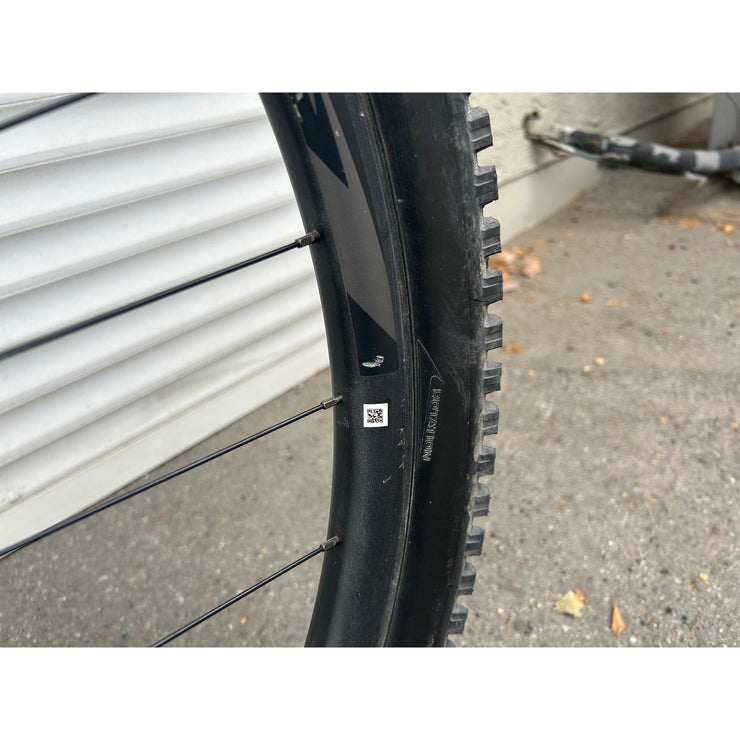 Giant Trance 29 2 Small - DEMO, Front Wheel Blemish Drive-Side
