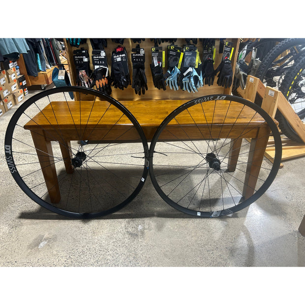 DT Swiss HX 1501 Hybrid Superboost Mixed Wheel Set, Take Off, Full View (2)