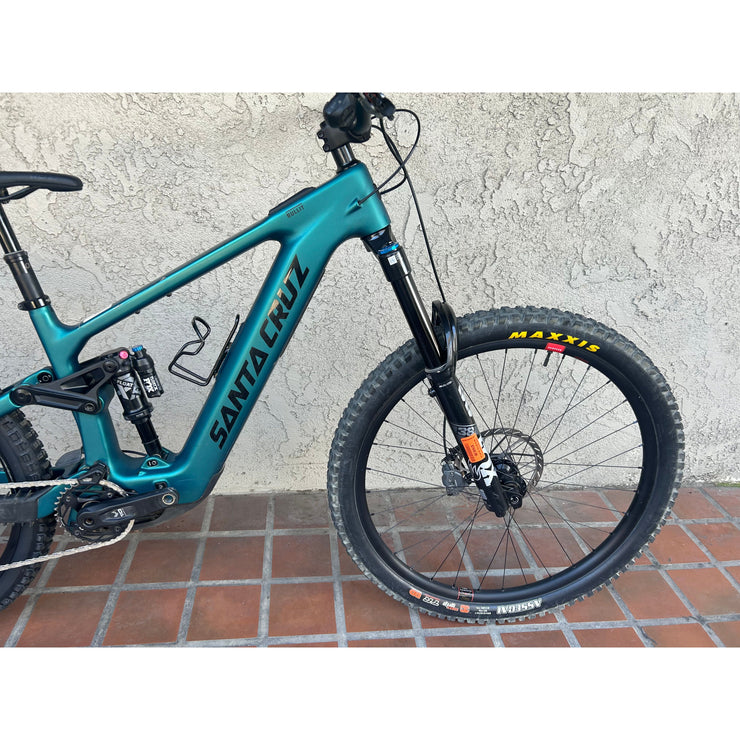 Santa Cruz Bullit 4 C MX 26 MD GX AXS, Medium Demo Bike, Drive Side Front