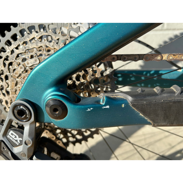 Santa Cruz Bullit 4 C MX GX AXS, Large Demo Bike, Drive Side Chainstay Blems