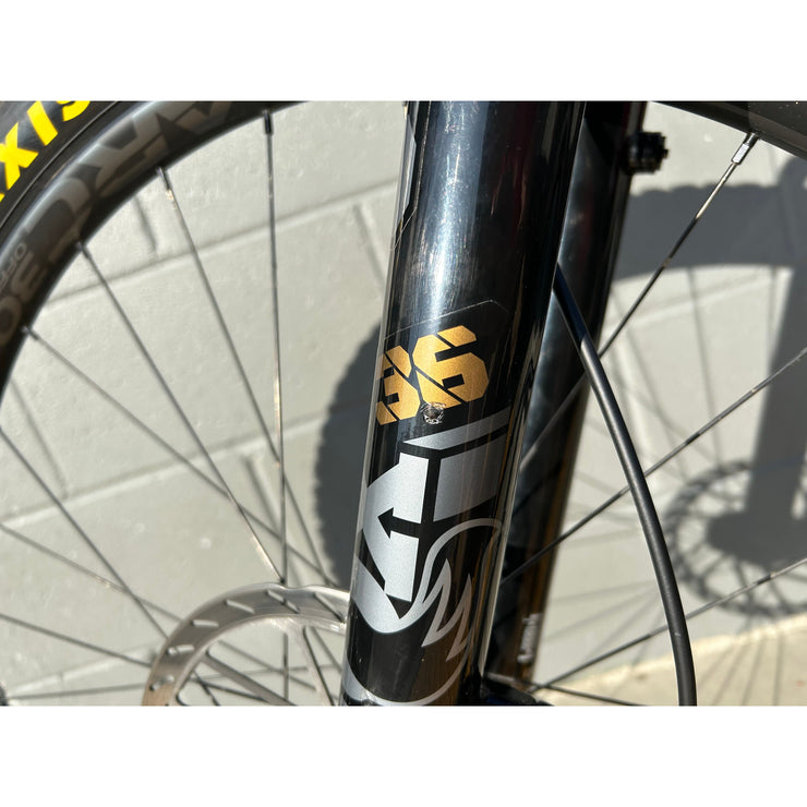 2025 Santa Cruz Bronson 5 CC MX X0 AXS, Medium Demo Bike, Non Drive Side Fork Blem