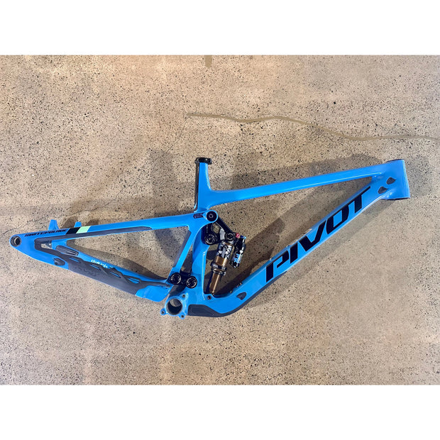 2024 Pivot Switchblade frame, Blue Neptune, Full View