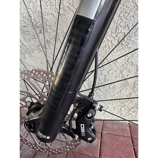 2023 ORBEA WILD FS H30 Corn Yellow / Metallic Night Black (Gloss), *BLEM*, fork close-up view.