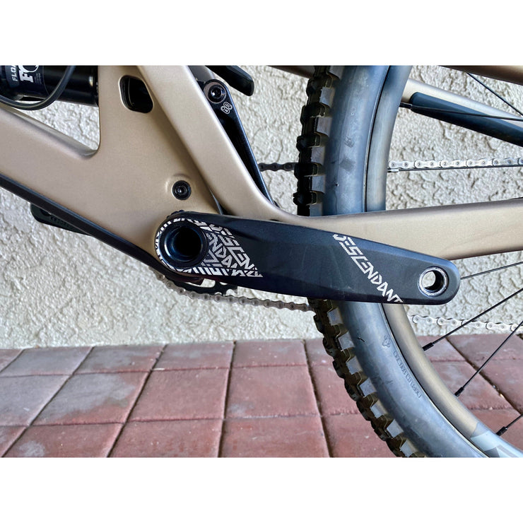 2023 BLEM SC 5010 5 C MX R-Kit - Mixed Wheels, Matte Nickel. crankset blemish view.