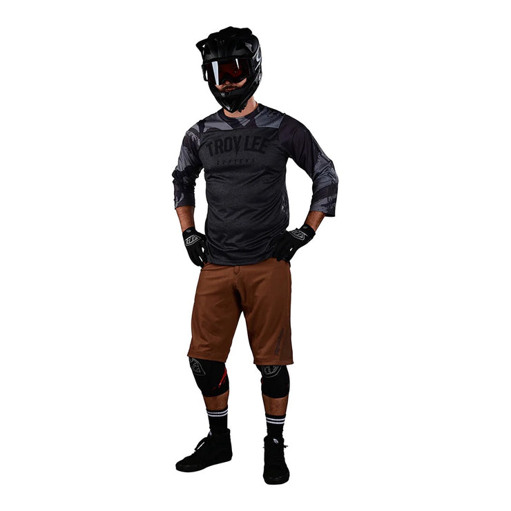 Troy Lee Designs Ruckus 3/4 Jersey, camber camo black heather, full view on model.