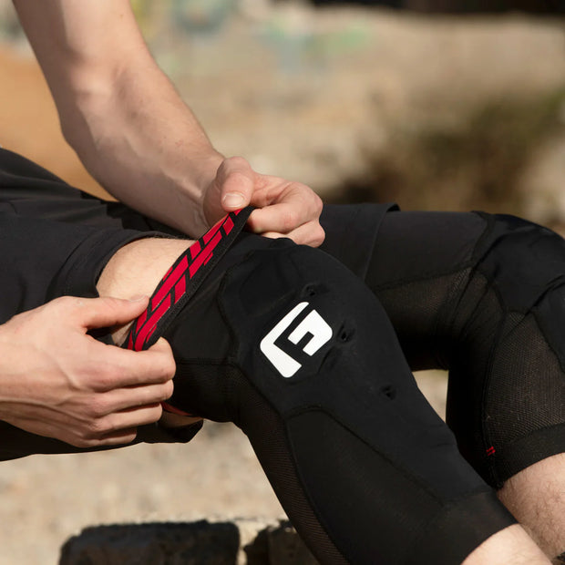 G-form Pro-X4 Knee Guards