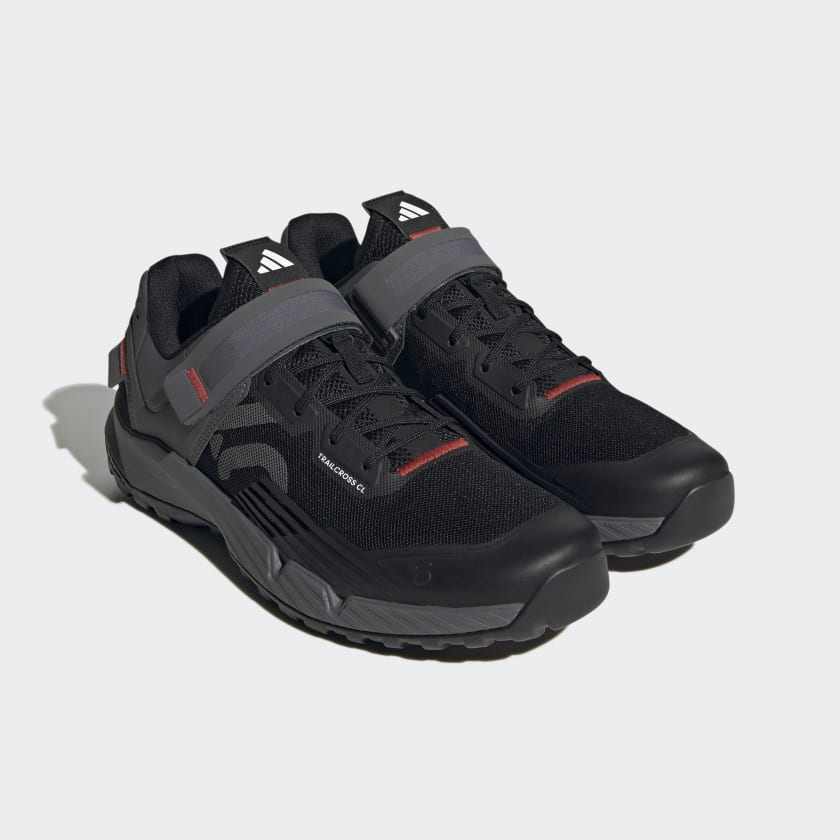 Five Ten Women s Trailcross Clip In Shoe 6 Core Black Grey Three Red