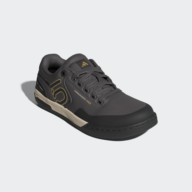 adidas flat pedal shoes Five Ten Men's Freerider Pro Canvas Flat Shoes - Charcoal/Carbon/Oat