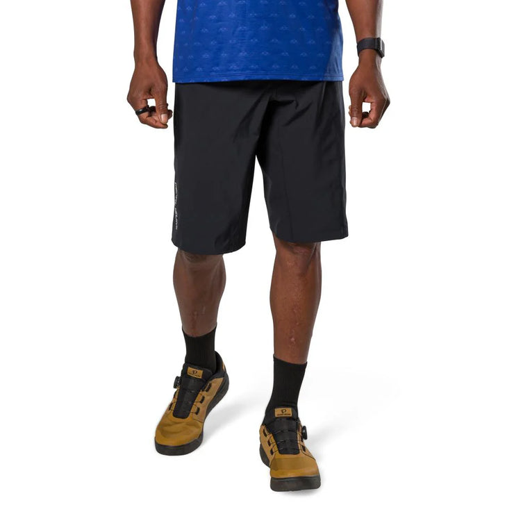Pearl Izumi Men's Summit Short w/Liner, black, on model