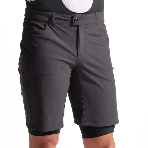 Pearl Izumi Expedition Shell Short, phantom, full view on model.