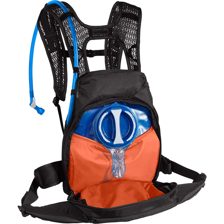 Camelbak Skyline LR 10LR Hydration Pack open view of reservoir 