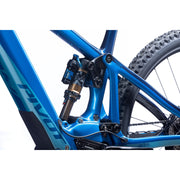 2023 Pivot Shuttle LT RIDE SLX/XT 29, Bass Boat Blue Tritone, charging port view.