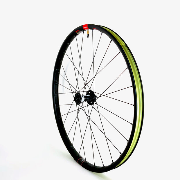 Santa Cruz Reserve 30 SL 29" DT 350 MS Complete MTB Wheelset, Full View