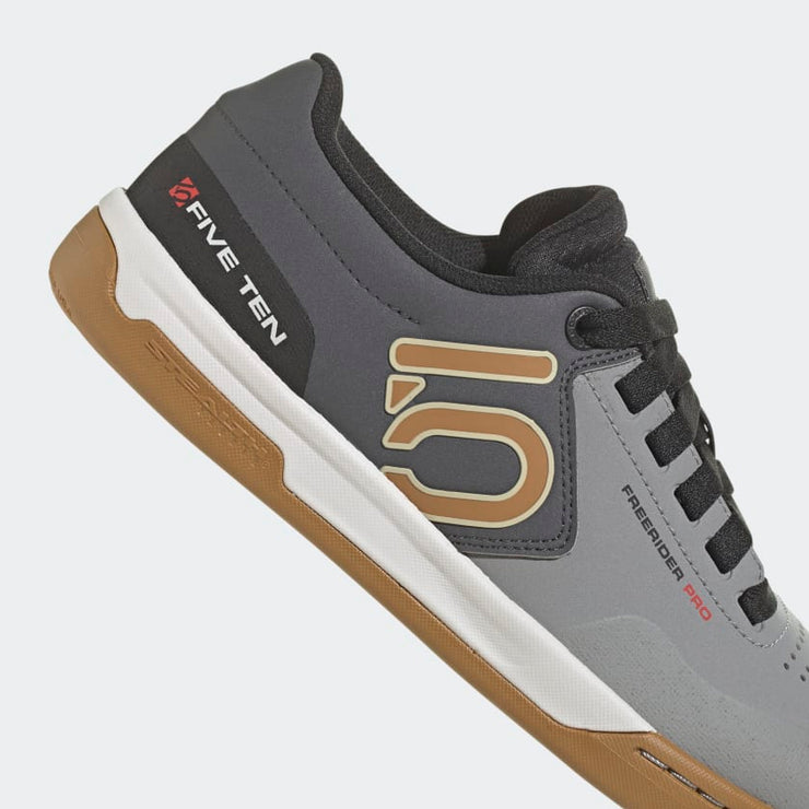 Five Ten Men's Freerider Pro Shoe, grey three / bronze strata / core black, heel view.