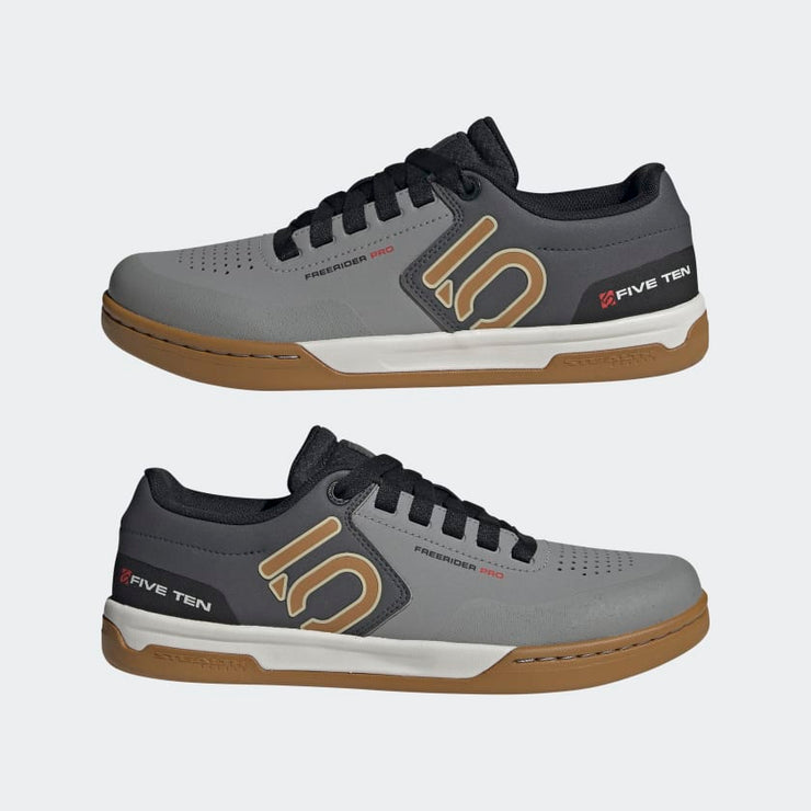 Five Ten Men's Freerider Pro Shoe, grey three / bronze strata / core black, side view of pair.