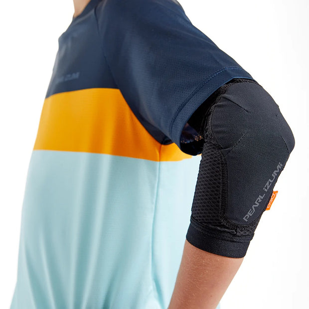 Pearl Izumi Youth Summit Elbow Pad, on model side view.