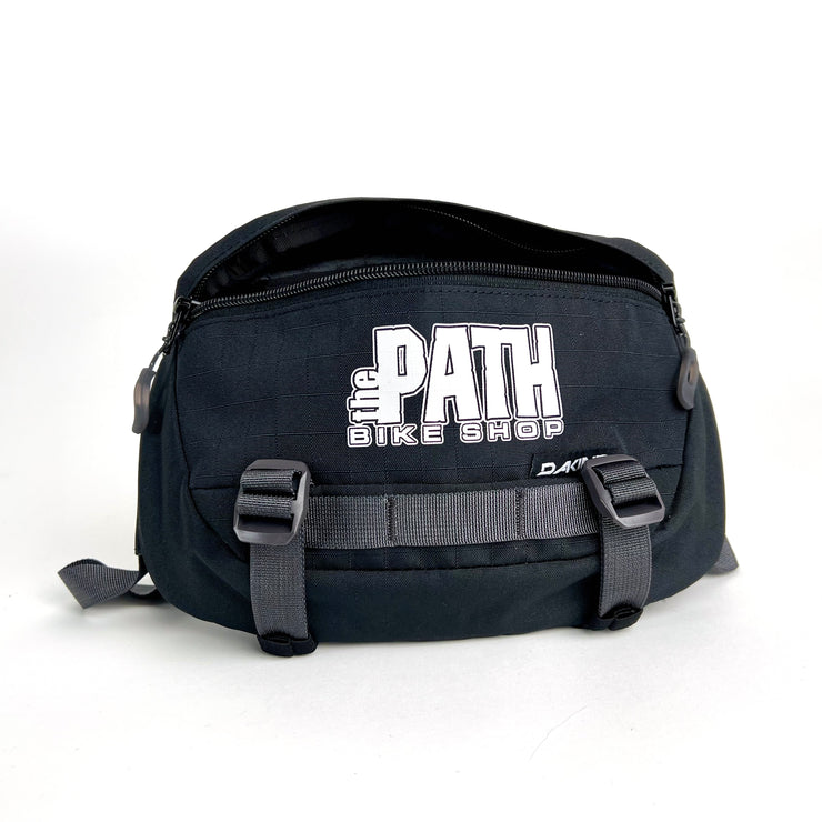 Path Hot Laps 2L Hip Pack, Black, Front view with zipper open