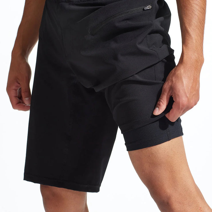 Pearl Izumi Men's Canyon Short w/ Liner, black, on-model bottom liner view.