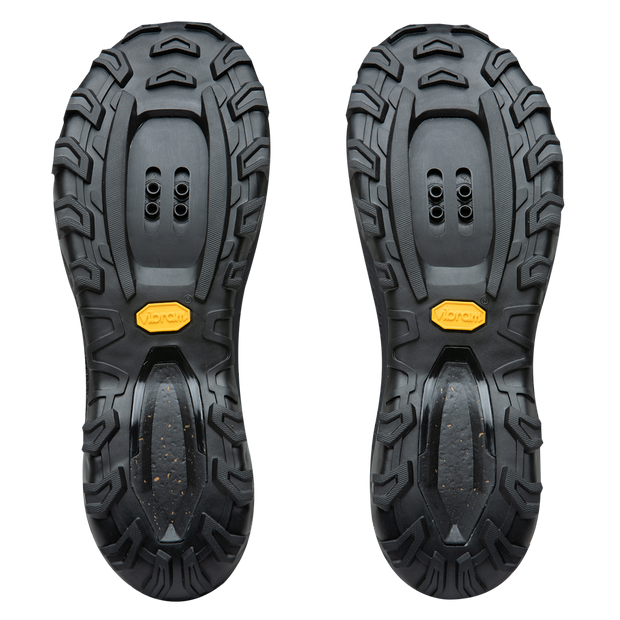 Pearl Izumi X-Alp Elevate Mountain Bike Shoe in phantom/berm brown bottom view